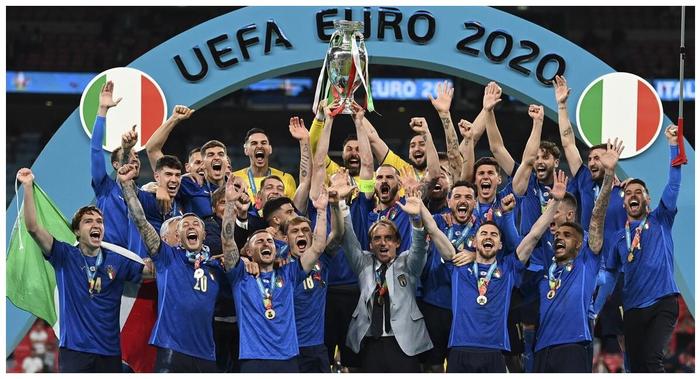 亚博官网-詹姆斯重要时刻反败为胜，切尔西带队取胜！引发球迷热议-亚博官网