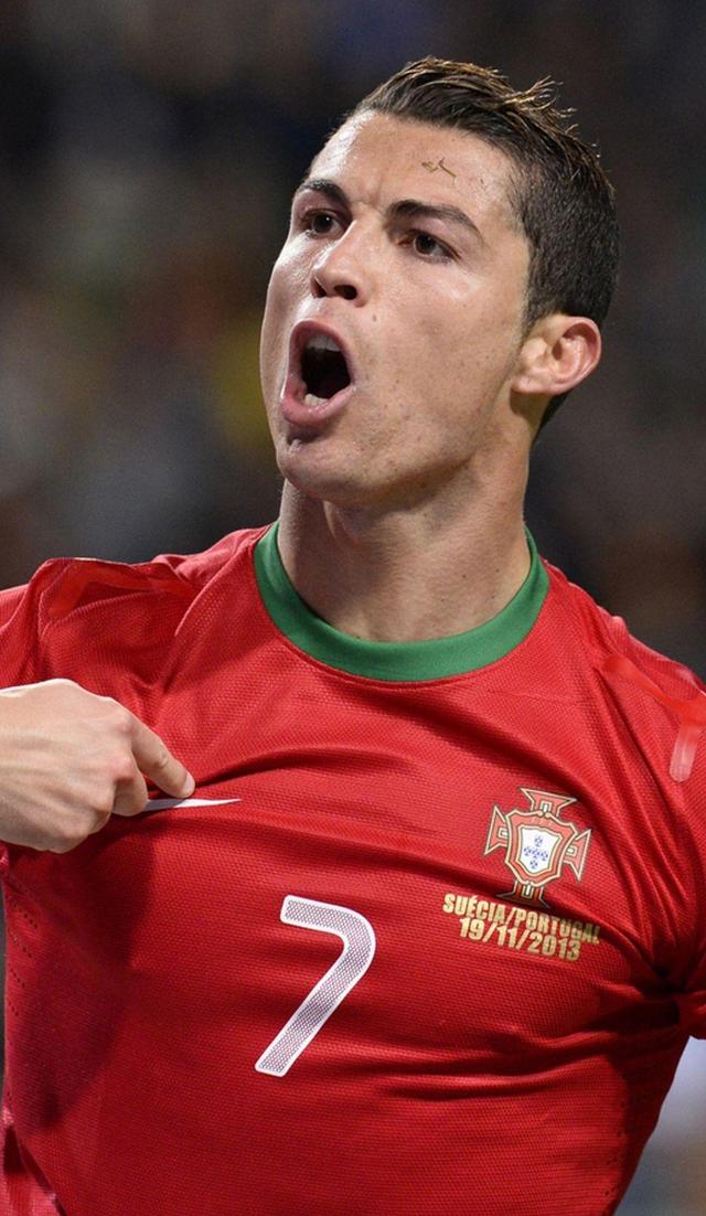 亚博-C罗连续三场比赛得分超过锐不可当，日本队不断突破！全场沸腾不已-亚博