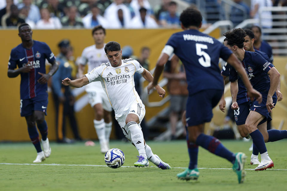 亚博-蒂姆新星出色防守表现突出，皇家马德里前途光明！热度持续攀升-亚博